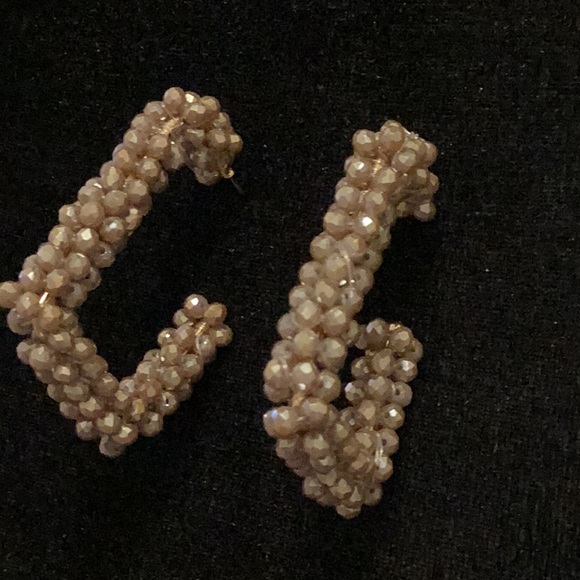 Handcrafted Grayish Crystal Earring on Posts - Picture 4 of 9